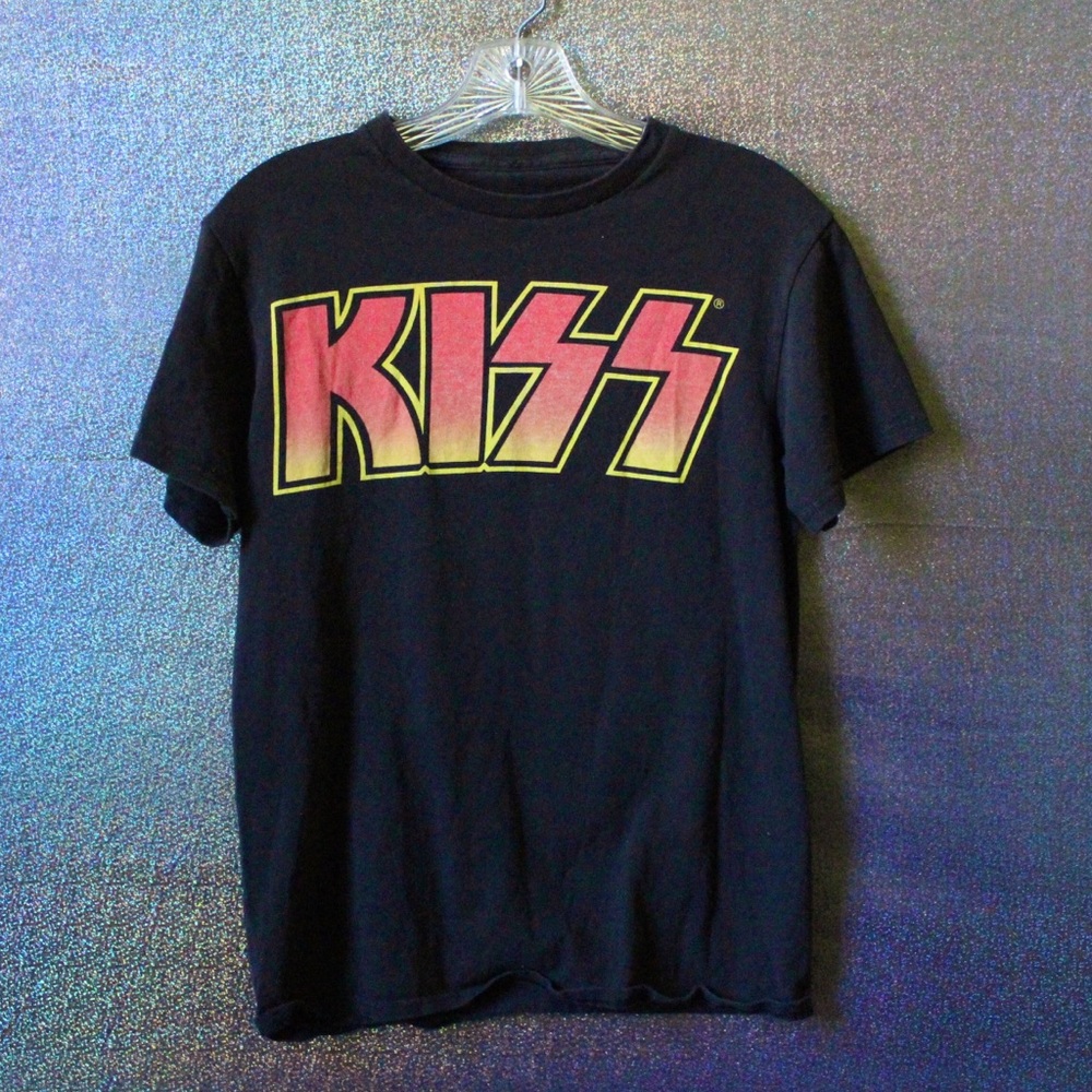 ⚡️ KISS Graphic Tee